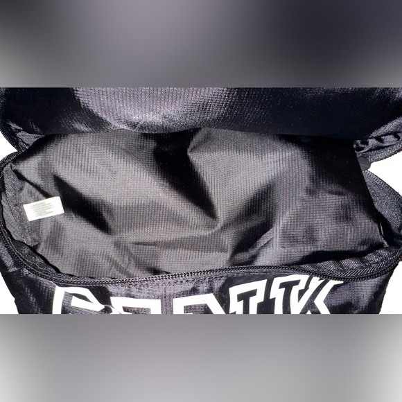Black PINK Victorias Secret Convertible Backpack/Fanny pack - Picture 5 of 8